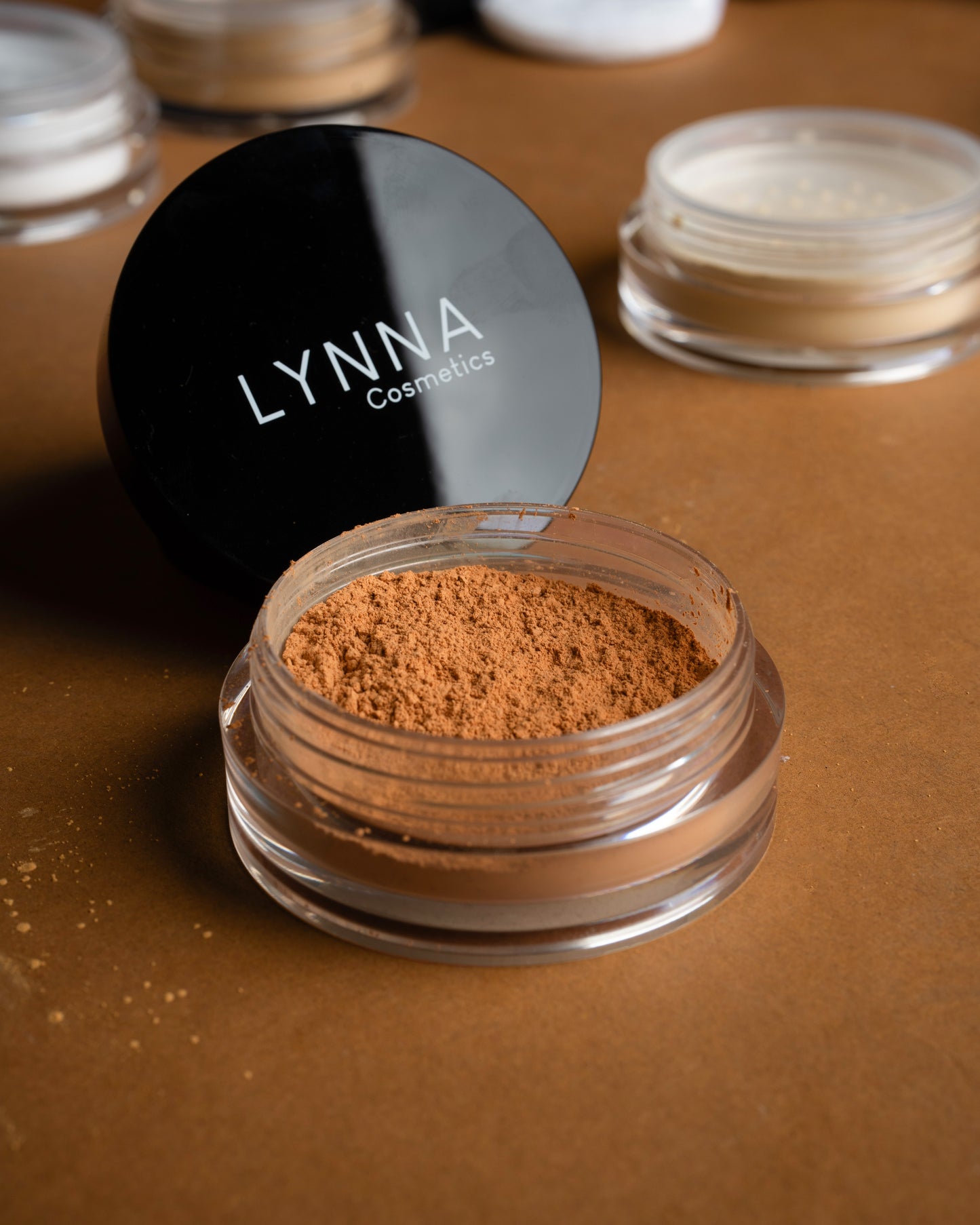Lynna Velvet Set HD Powder – Banana